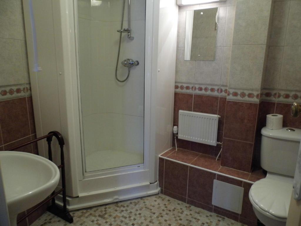 Triple Room with Shower,1187550034:JPEG